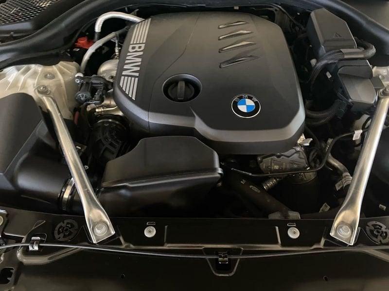 BMW Serie 5 520d sDrive M Sport Gancio Harman Kardon Camera