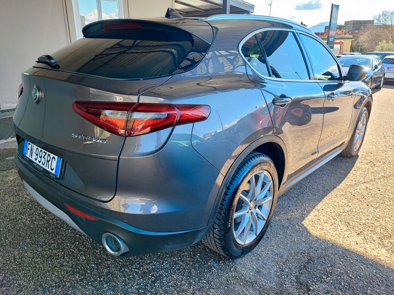 Alfa Romeo Stelvio 2.2 Turbodiesel 180 CV AT8 Q4 Super