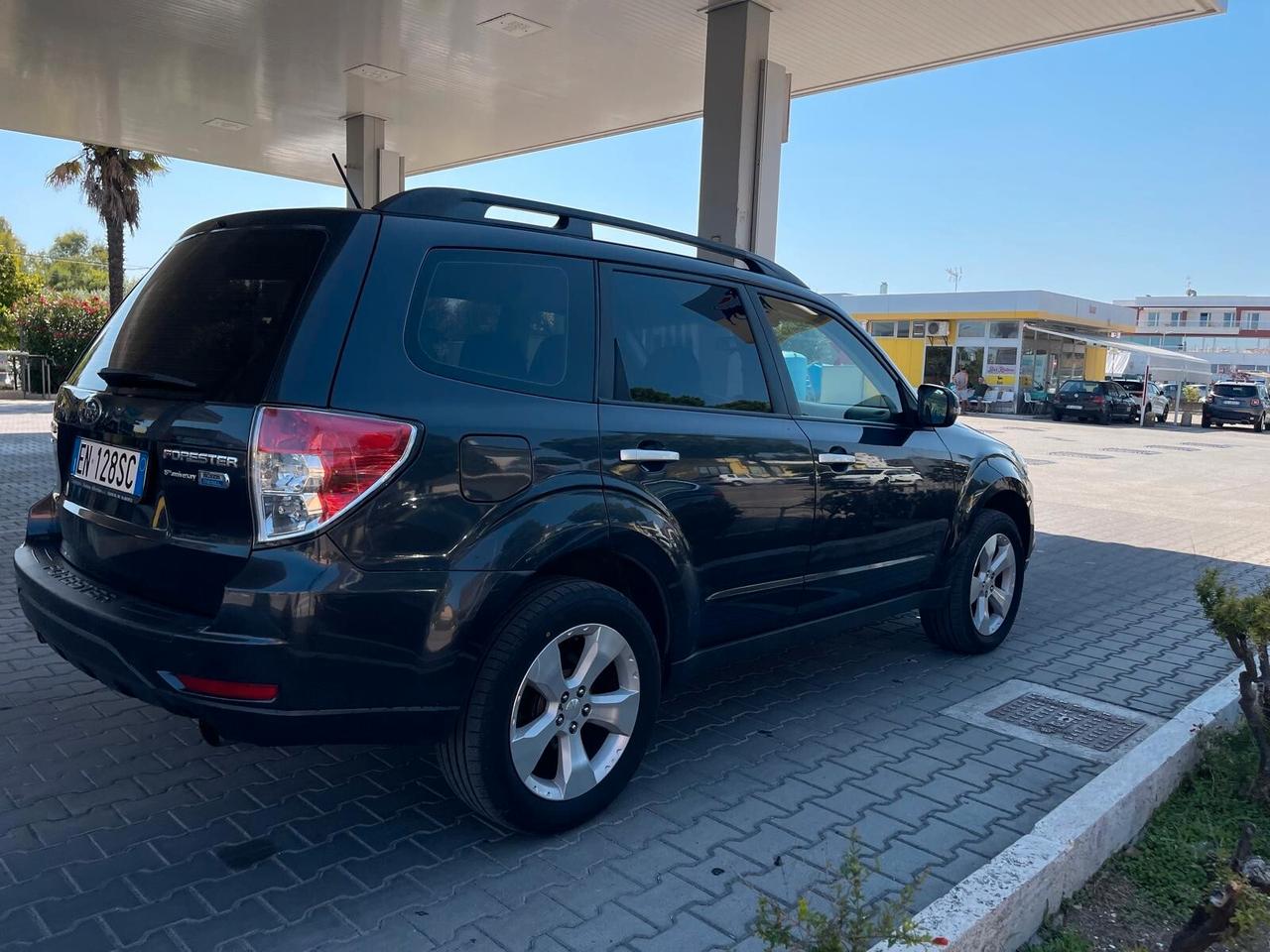 Subaru Forester 2.0D XS Exclusive (15 ANNIVERSARY) AWD