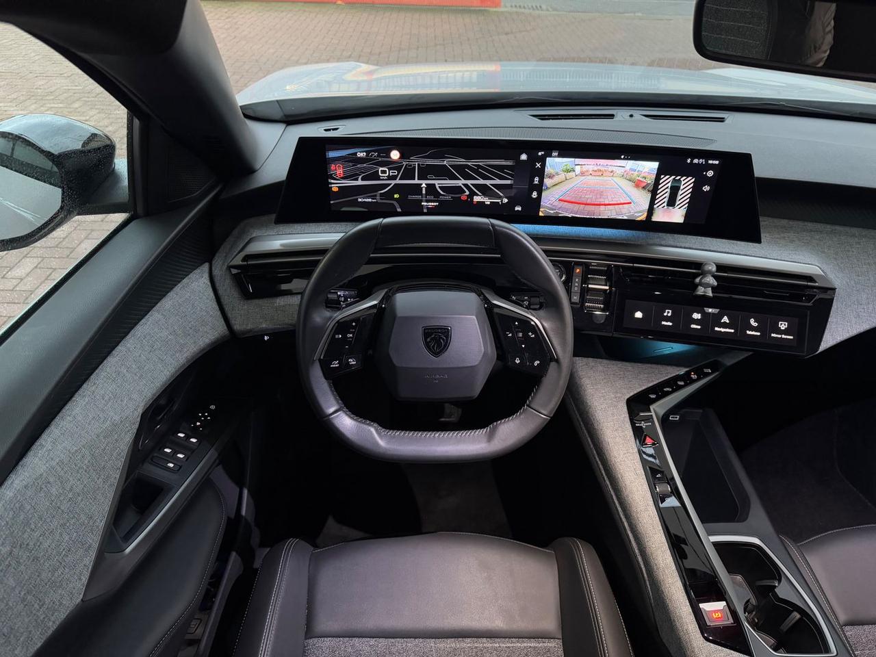 Peugeot 3008 Allure 1.2 136/145 MHEV #8709