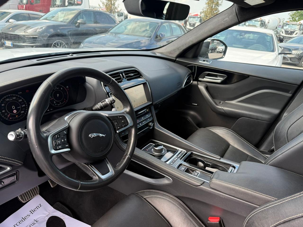 Jaguar F-Pace 2.0 D 180 CV AWD aut. Portfolio