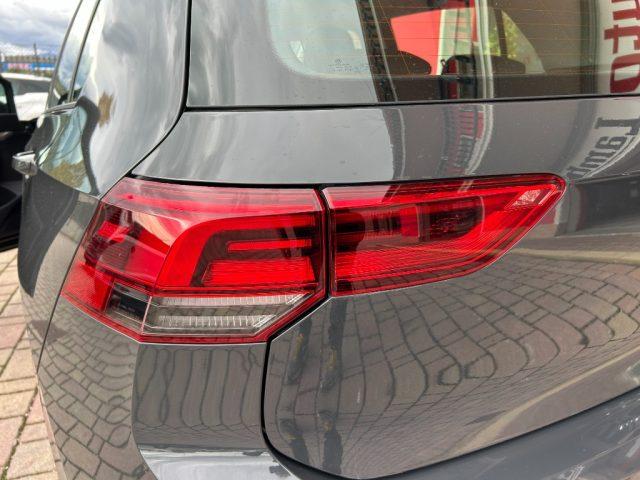 VOLKSWAGEN Golf 1.5 TGI DSG Life