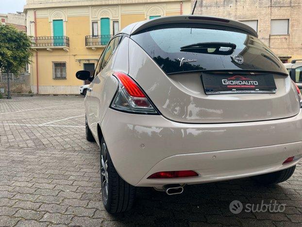 Lancia Ypsilon 1.2 69 CV 5 porte S&S Platinum CV 6