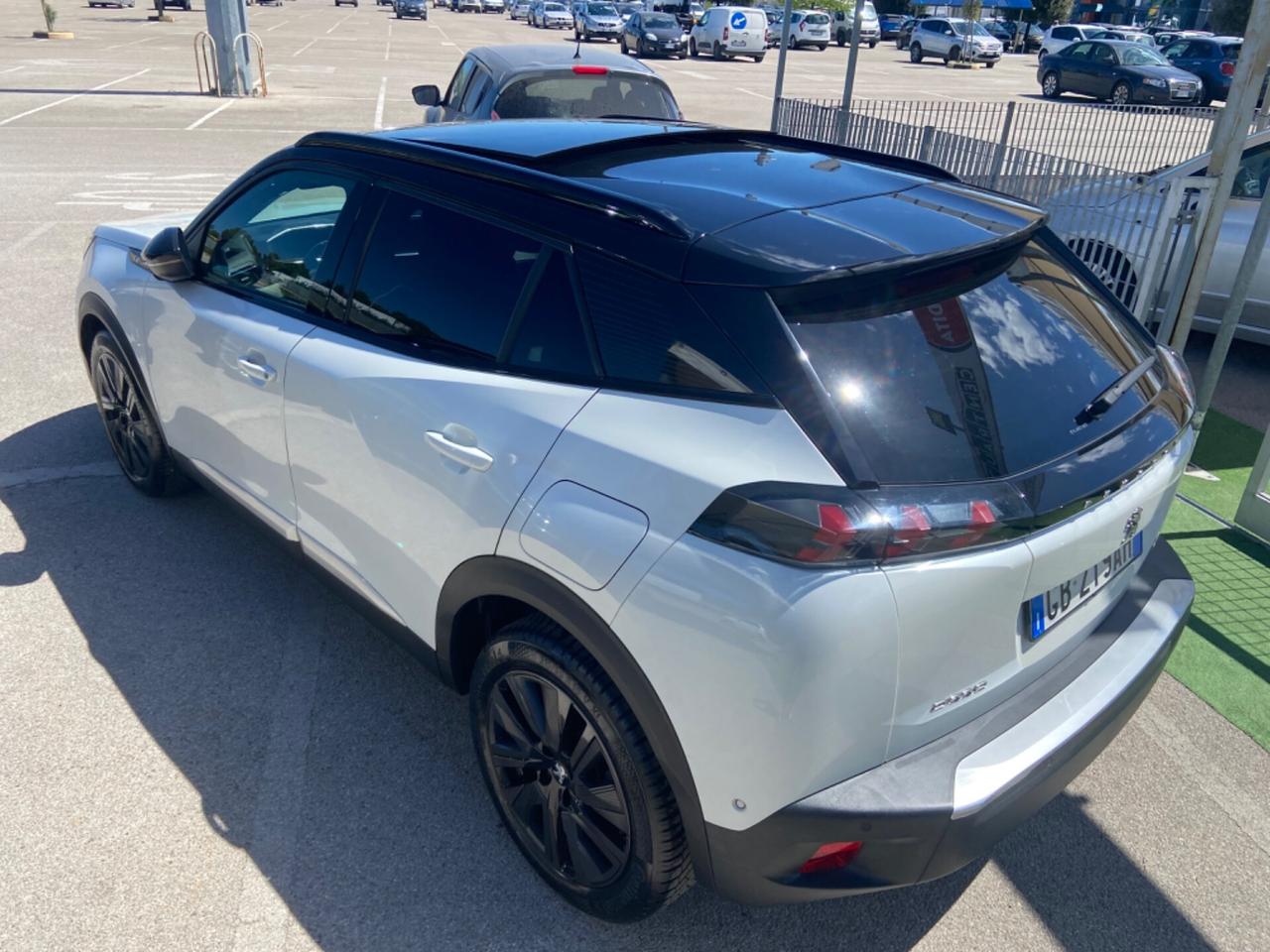 Peugeot 2008 1.5 HDI 130 EAT8 Navi Pack Tetto introvabile