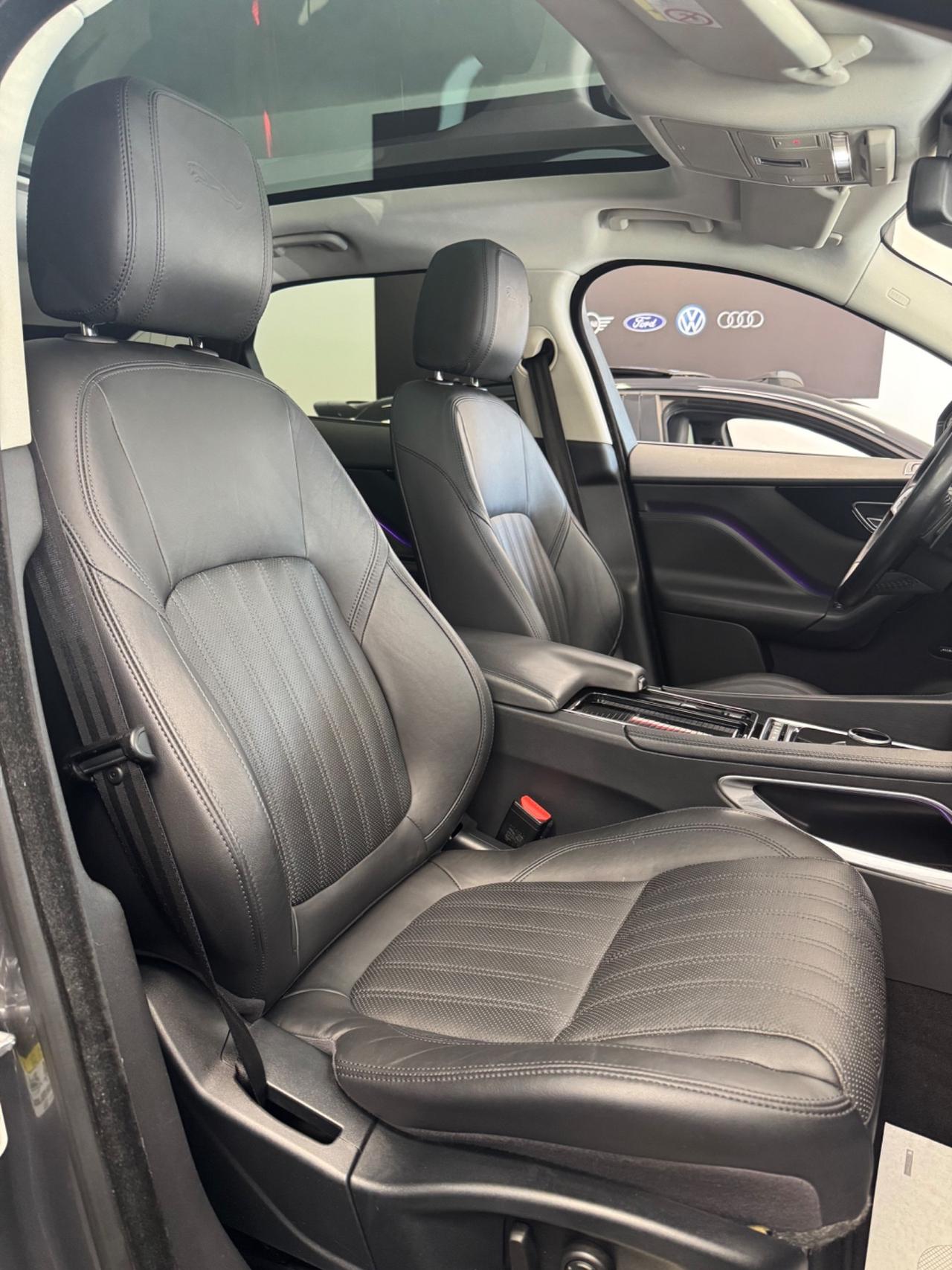 Jaguar F-Pace 2.0 D 180 CV AWD R-Sport Tetto