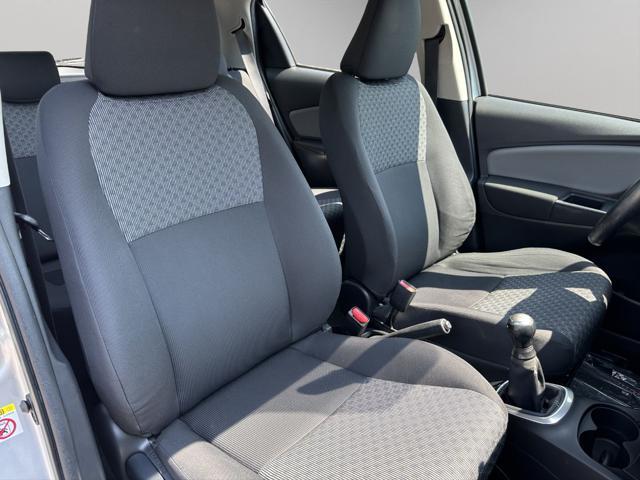 TOYOTA Yaris 1.0 5 porte Active