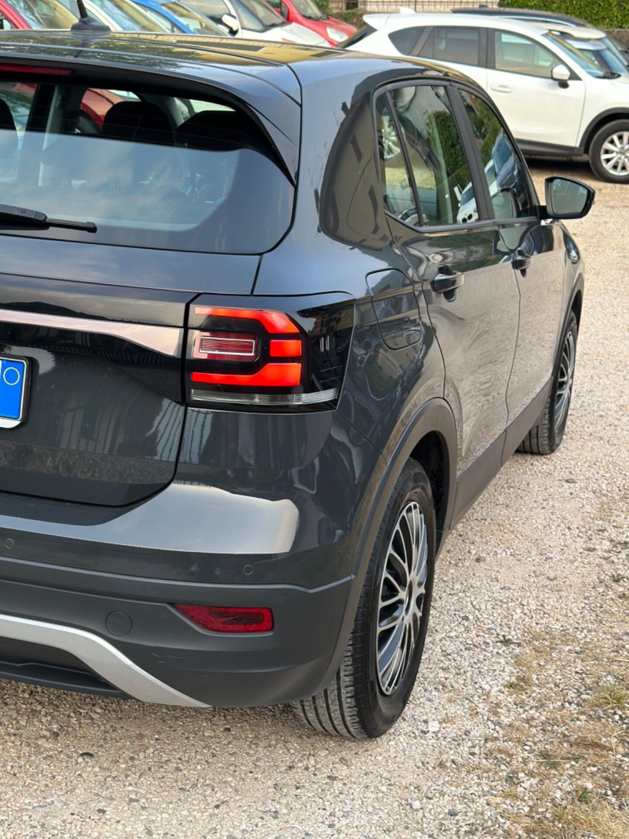 Volkswagen T-CROSS 1.6 TDI STYLE EURO6B LANEASS FRONTASS