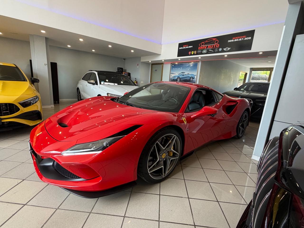 Ferrari F8 Tributo iva esposta tagliandata casa Madre