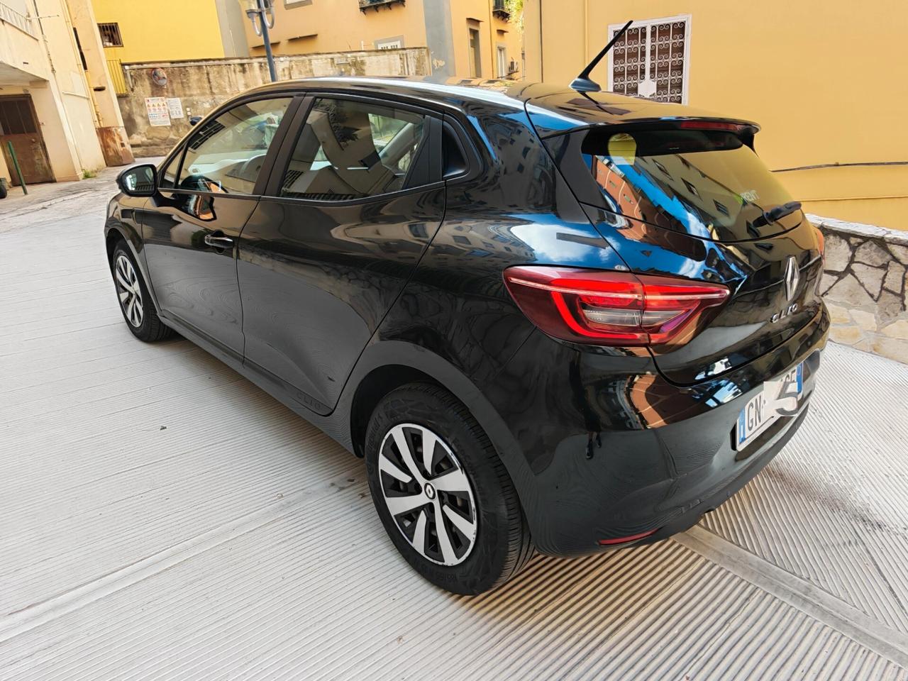 Renault Clio 1.0 90cv 6 marce - GARANZIA - IVA ESPOSTA