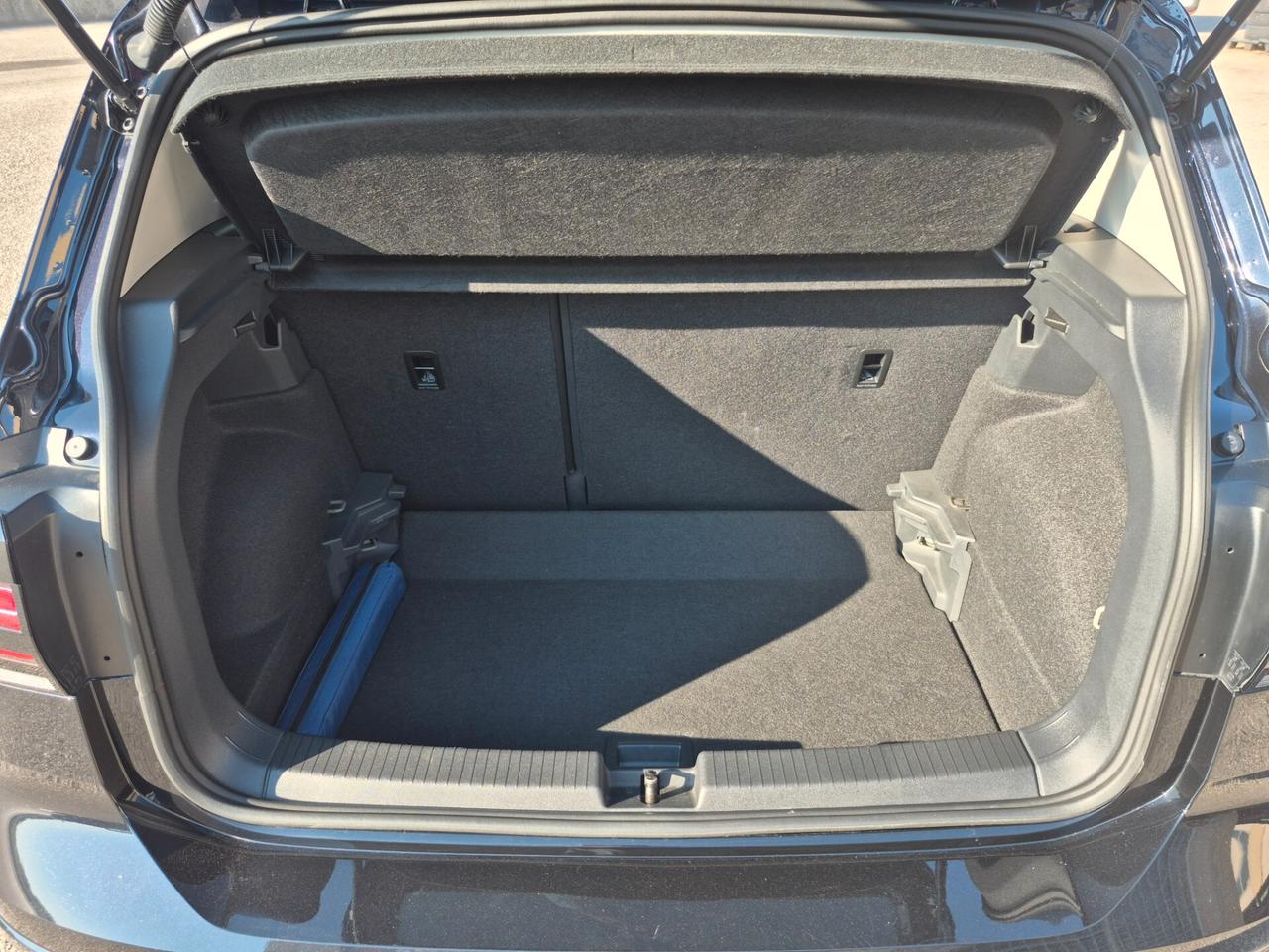 Volkswagen T-Cross 1.0 TSI Sport