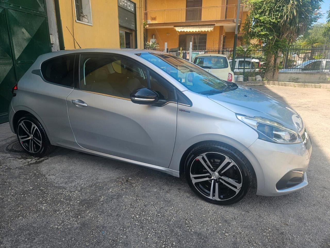 Peugeot 208 BlueHDi 120 GT Line 2016