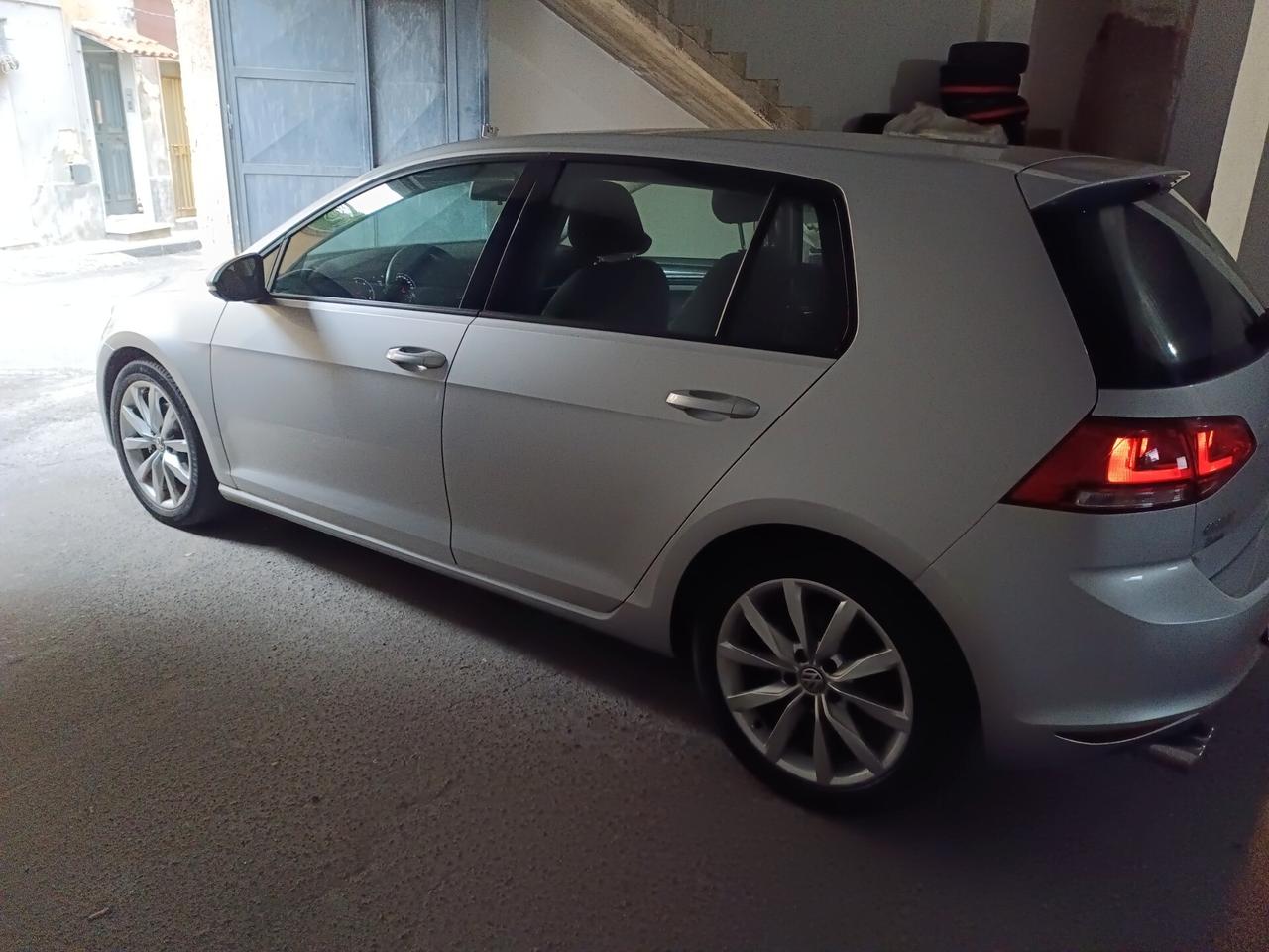 Volkswagen Golf Business 2.0 TDI 5p. Highline BlueMotion Technology