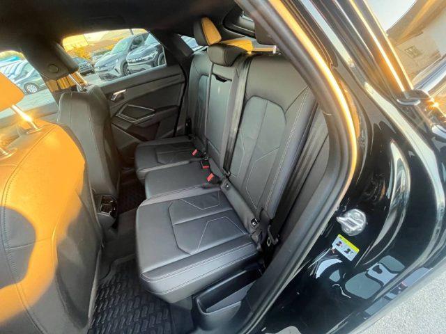 AUDI Q3 35 TDI quattro S tronic S line edition