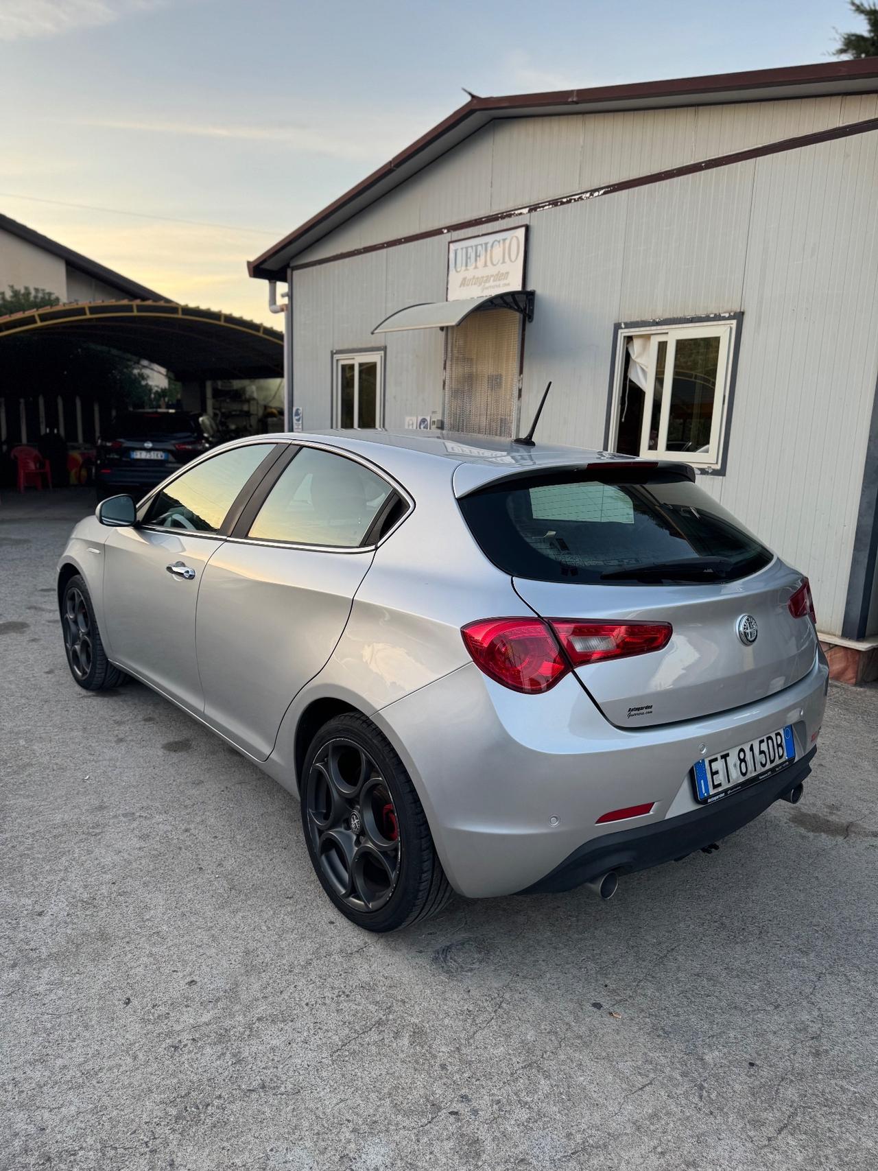 Alfa Romeo Giulietta 2.0 JTDm-2 150 CV Distinctive