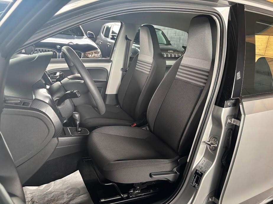 Volkswagen up! 1.0 75 CV 5p. AUTOMATICA