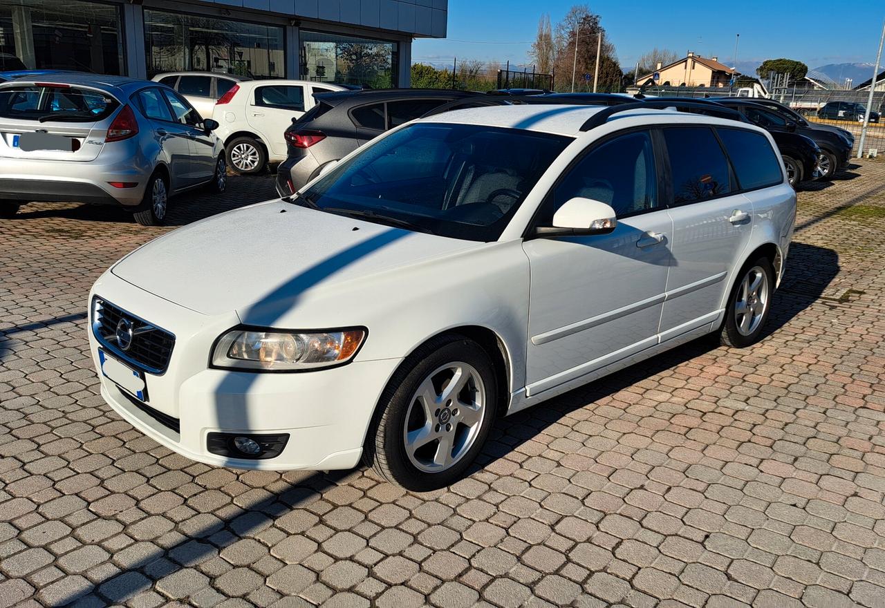 Volvo V50 D2 POLAR