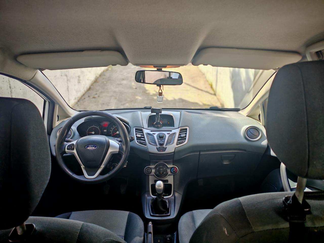 Ford Fiesta 1.4 TDCi 5p. Titanium