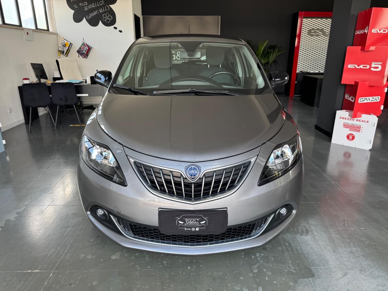 Lancia Ypsilon 1.0 FireFly Hybrid Gold - 2023