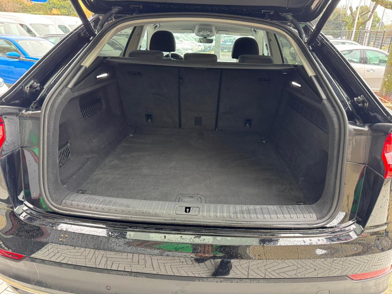 Audi Q8 45 TDI quattro tiptronic MHEV