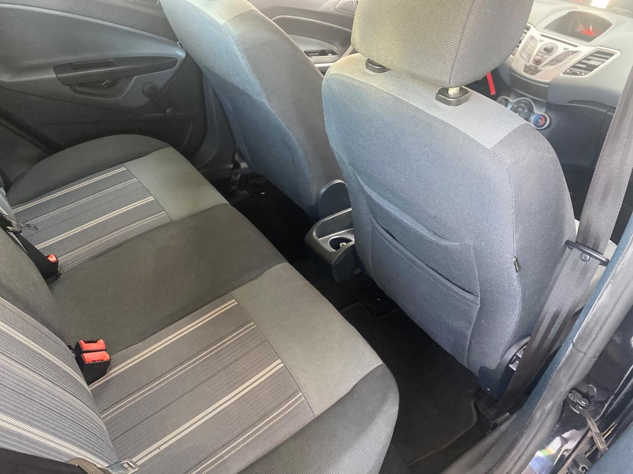 Ford Fiesta 1.4 5 porte Bz.- GPL Titanium