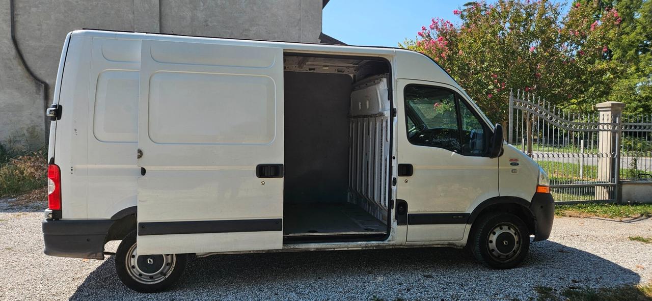 Renault master 2010