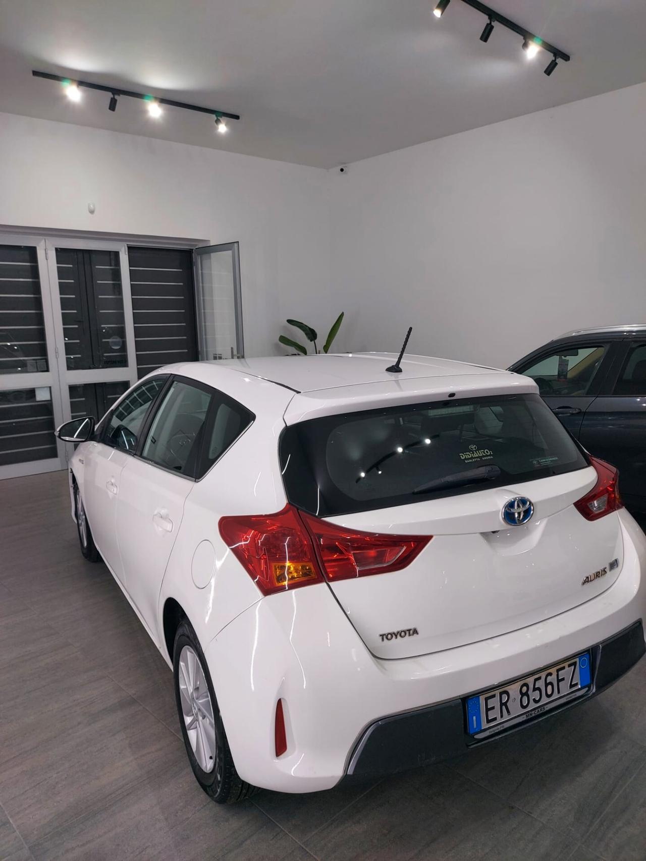 Toyota Auris 1.8 Hybrid 5 porte Lounge