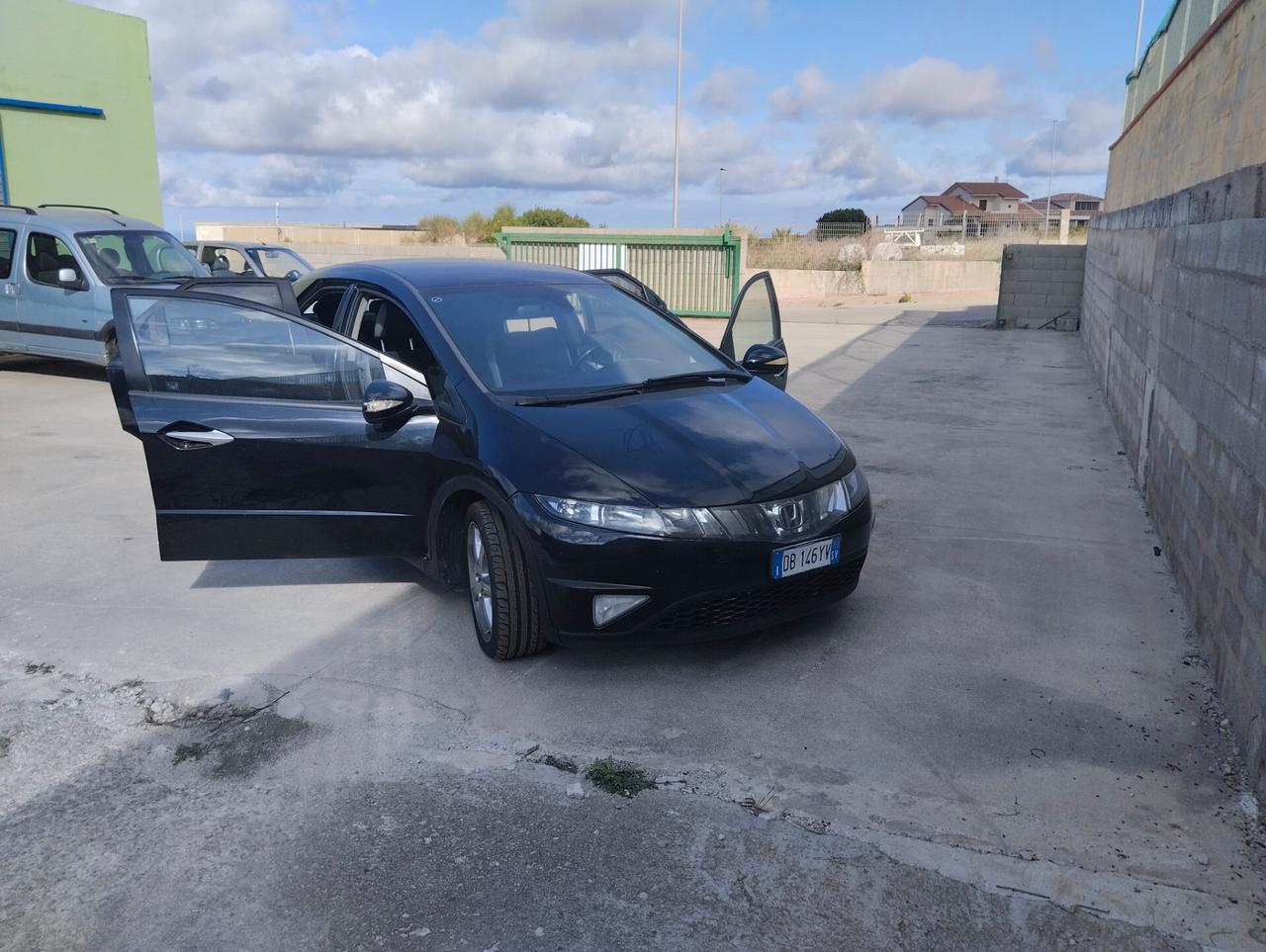 Honda Civic 2.2 i-CTDi 5p. Sport