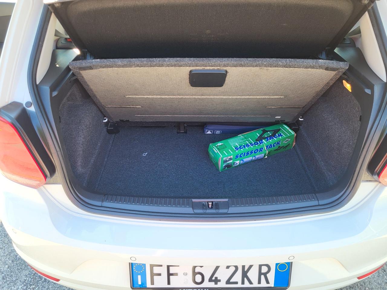 VOLKSWAGEN POLO 1,4 TDI-EURO 6-CINTA DIST-UNICO PROPR