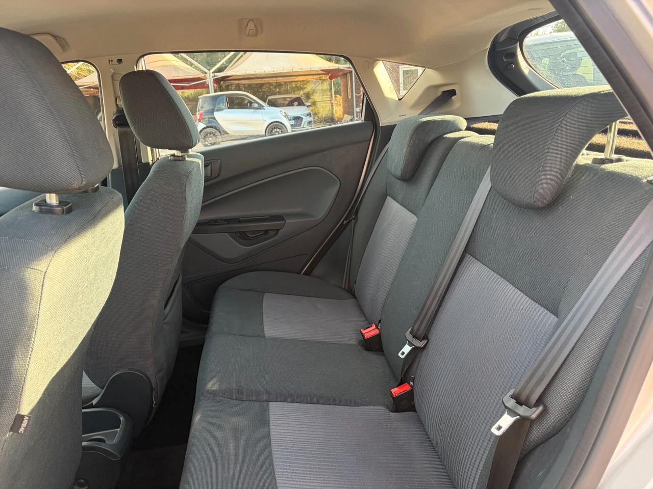 FORD FIESTA 1.4 TDCI 70CV ANNO 2011 ADATTA NEOPATENTATI