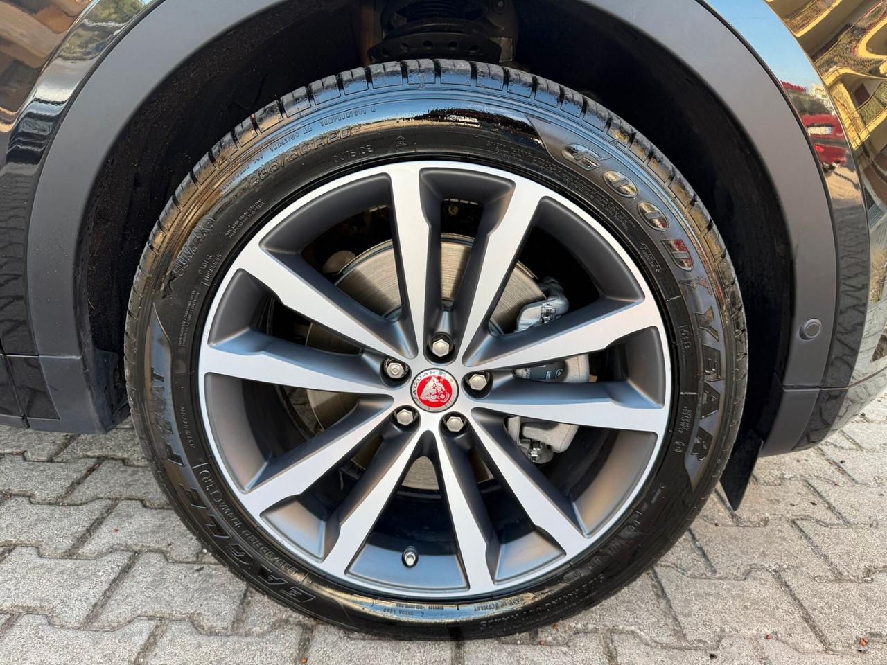 Jaguar E-Pace 2.0D I4 163 CV AWD Auto R-Dynamic HSE