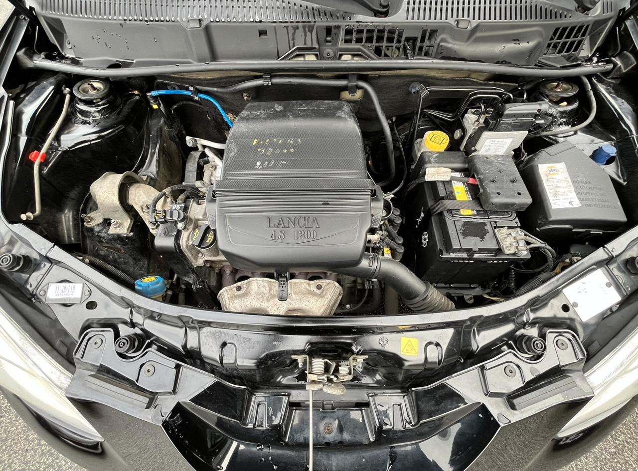 Lancia Ypsilon 1.2 69 CV Platino
