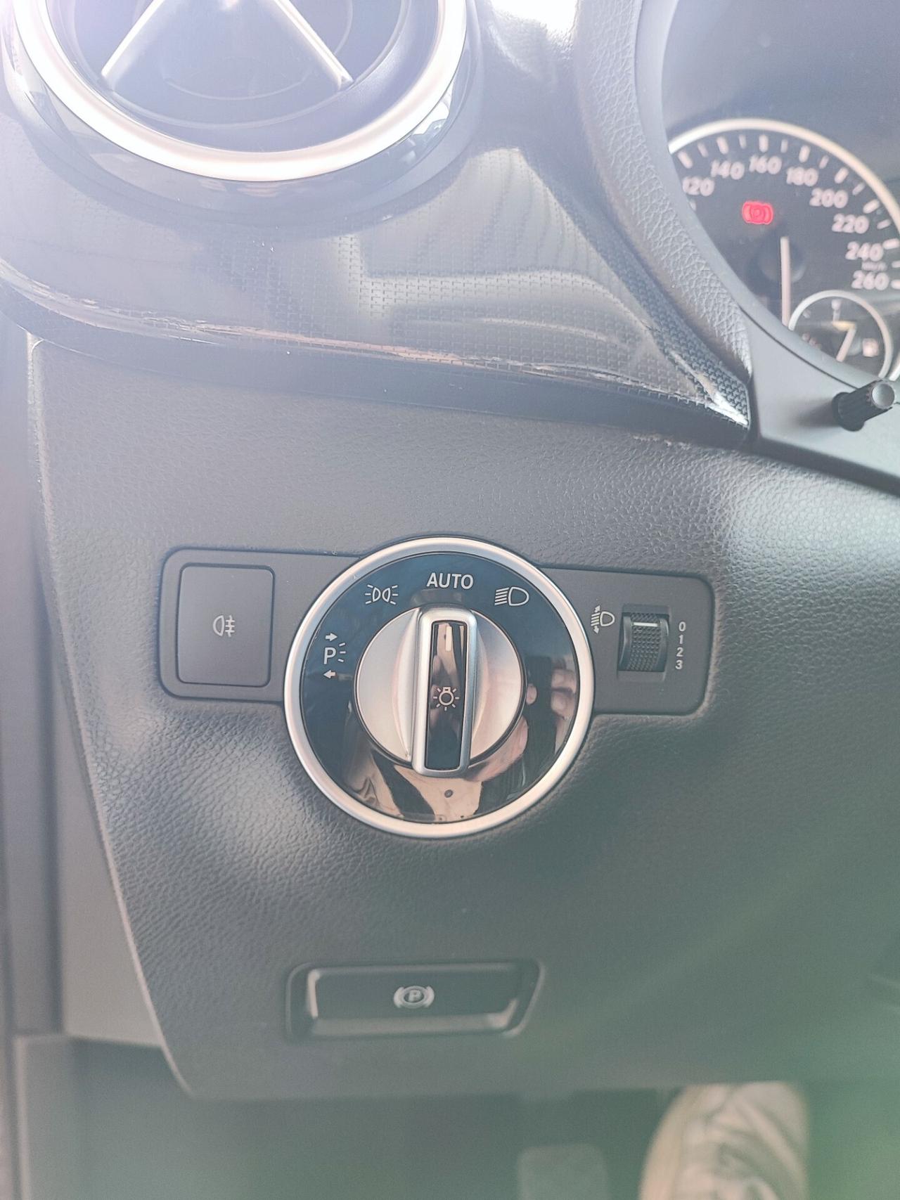 Mercedes-benz B 180 CDI Premium