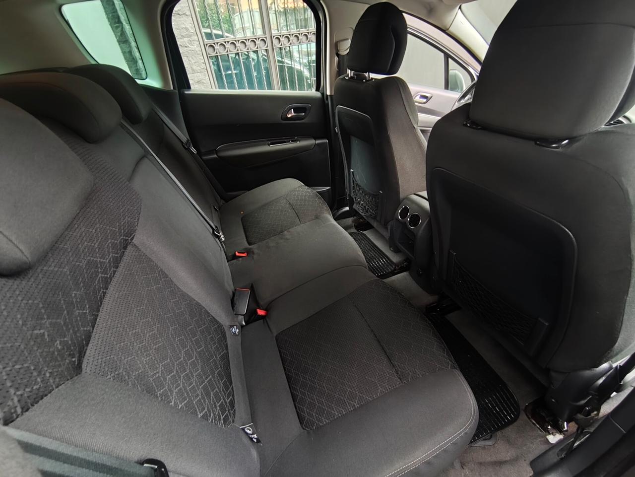 Peugeot 3008 BlueHDi 120 EAT6 2015
