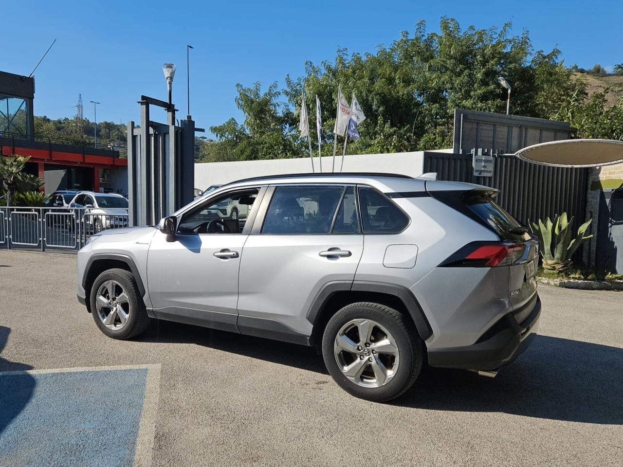 Toyota RAV 4 RAV4 2.5 HV (218CV) E-CVT 2WD Dynamic