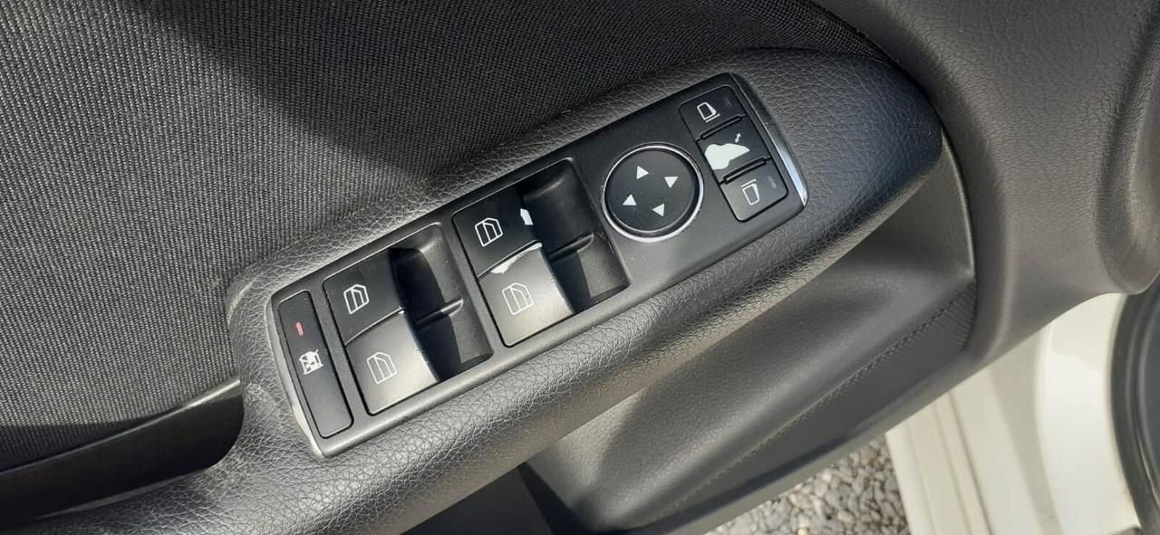 Mercedes-benz B 180 2013 - 1.8CDI Automatic Lb automobili