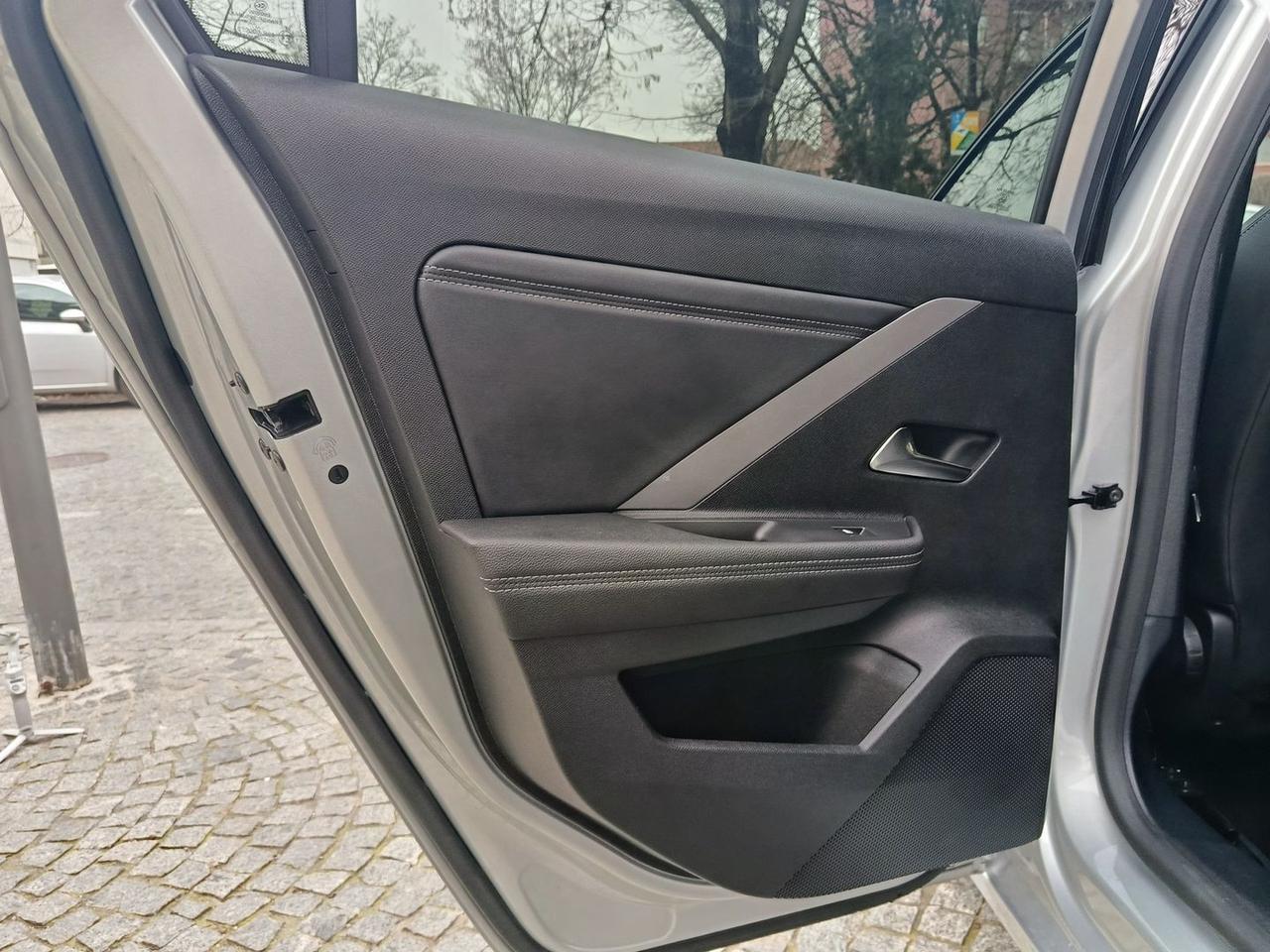 Opel Astra GS 1.5 #9711