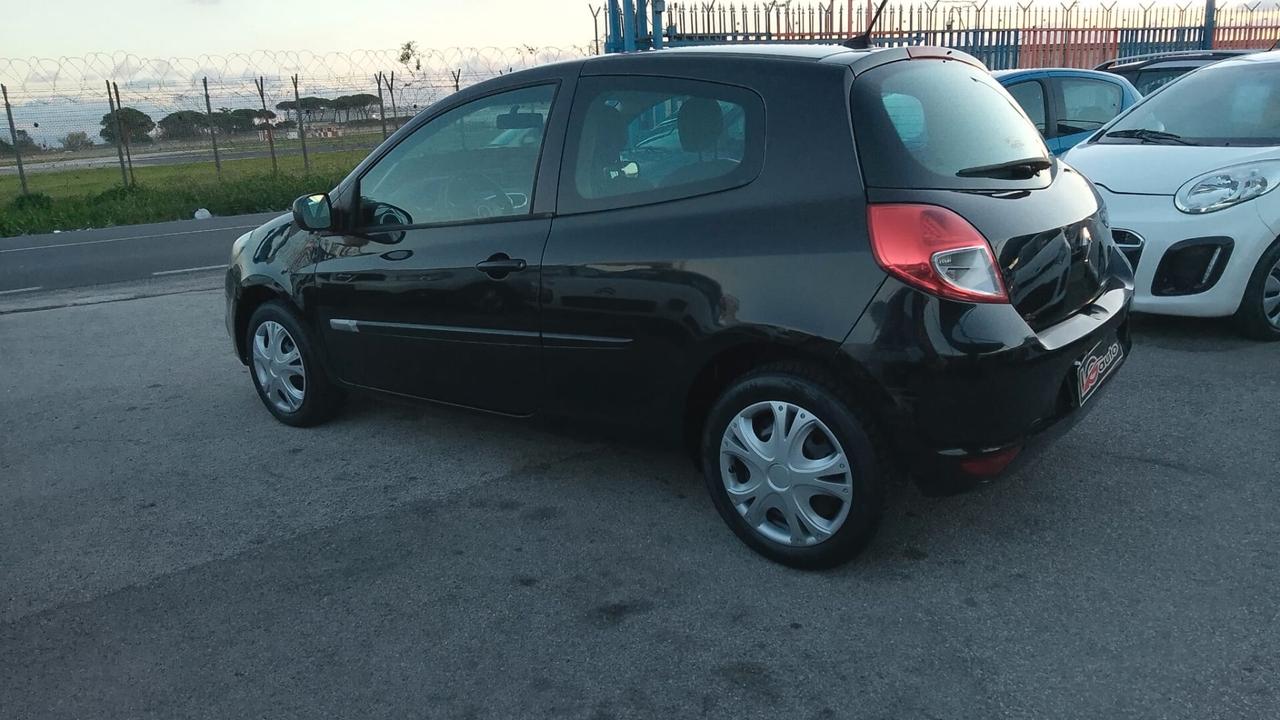 Renault Clio 1.2 benzina gpl di serie