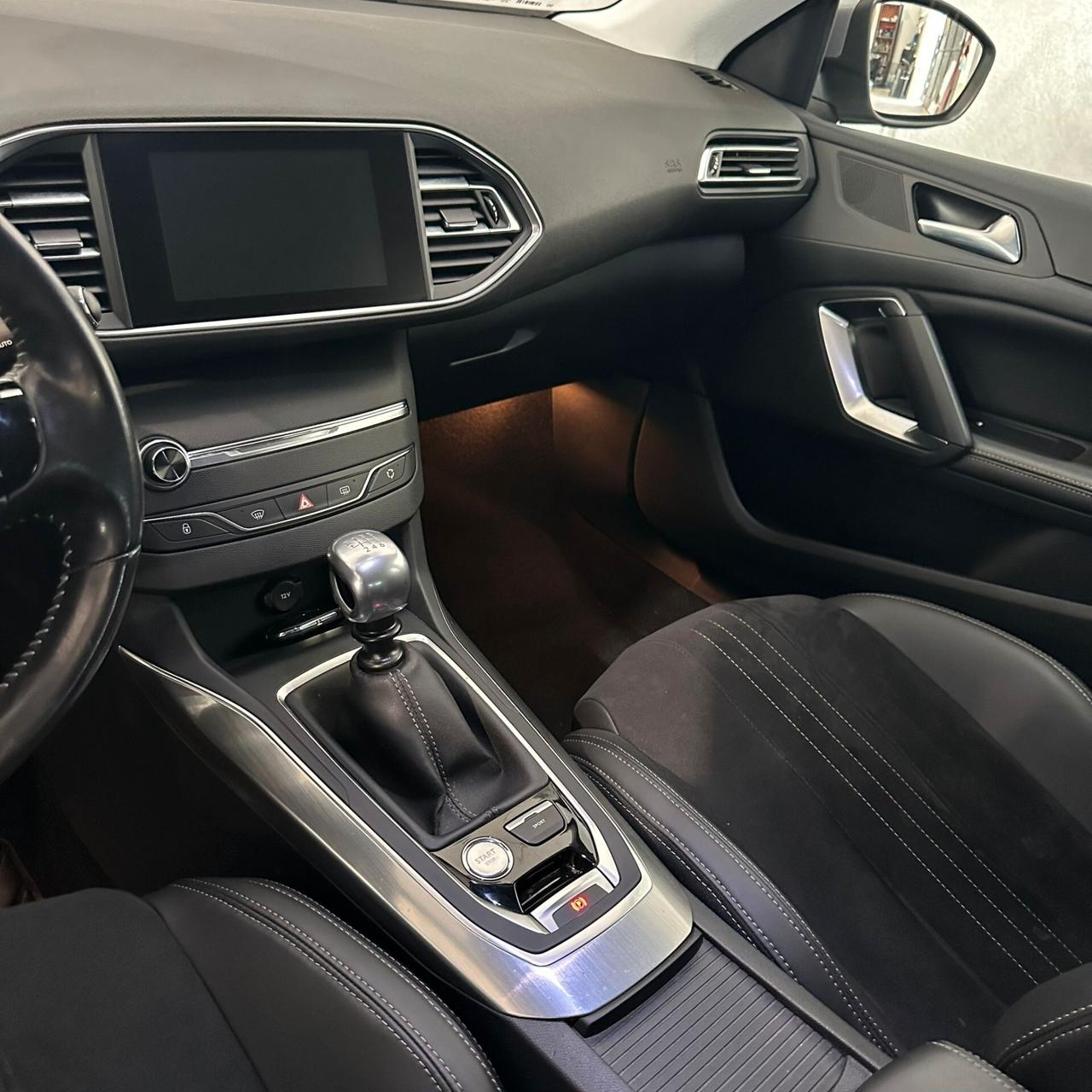 Peugeot 308 PureTech Turbo 130 S&S Allure