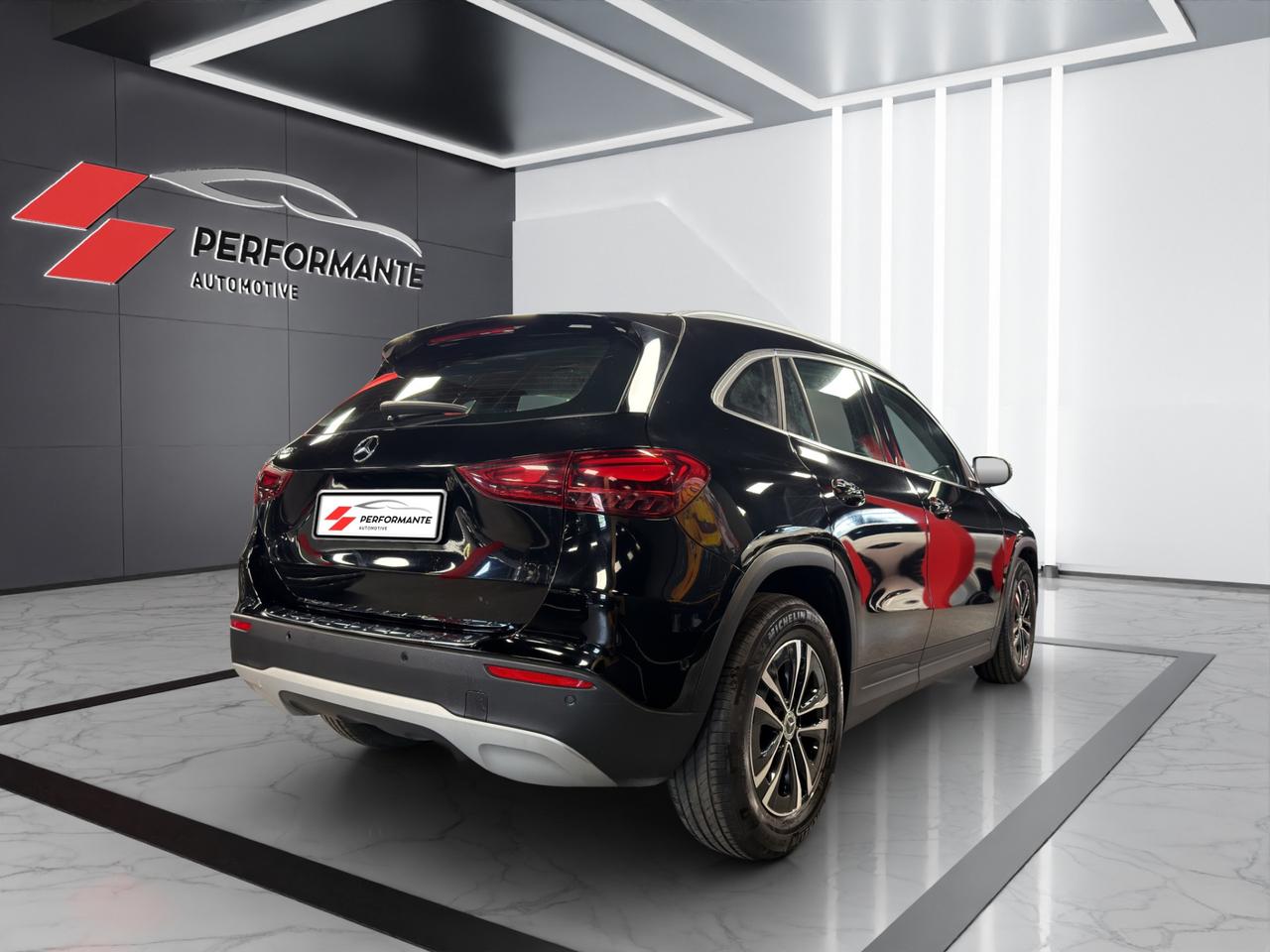 Mercedes GLA 180 d Advanced auto