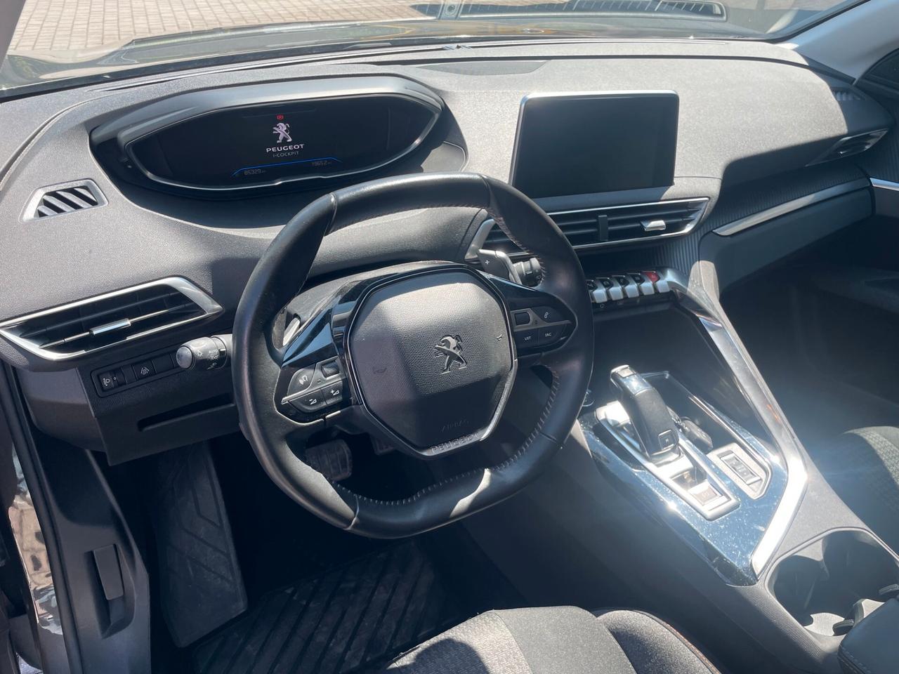 Peugeot 3008 BlueHDi 130 S&S EAT8 Active Pack
