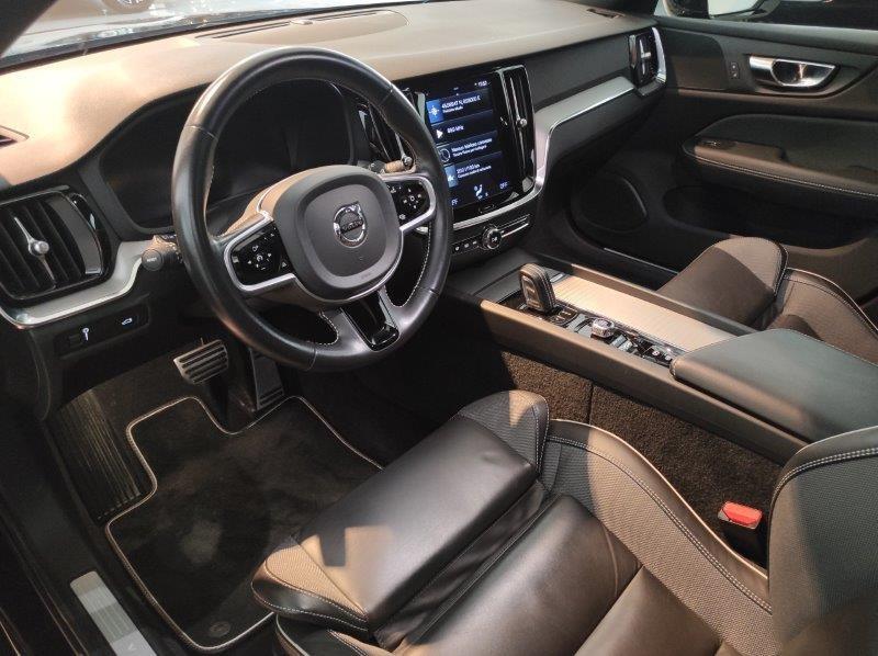 VOLVO V60 (2018-->) - V60 B4 (d) Geartronic R-Design