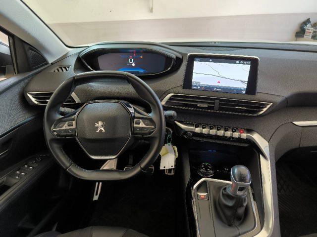 PEUGEOT 3008 BlueHDi 130 S&S Crossway