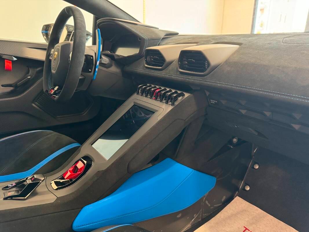 Lamborghini Huracan STO - LIFT - AKRAPOVIC-PPF-FULL.CARBONIO-IVA ESP.