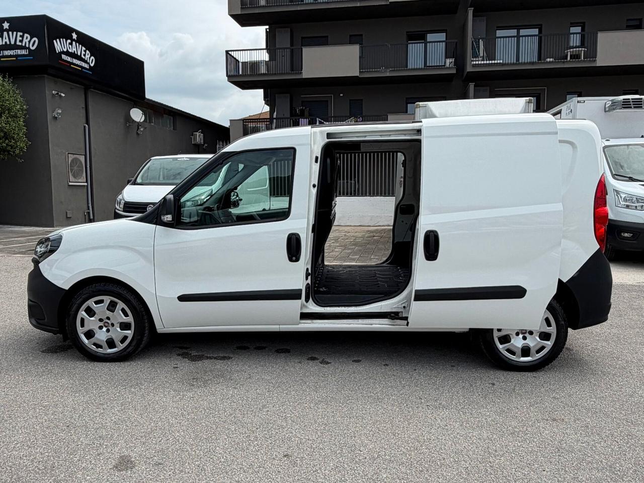 FIAT DOBLO' MAXI 1.6 DOPPIA PORTA LAT FURG