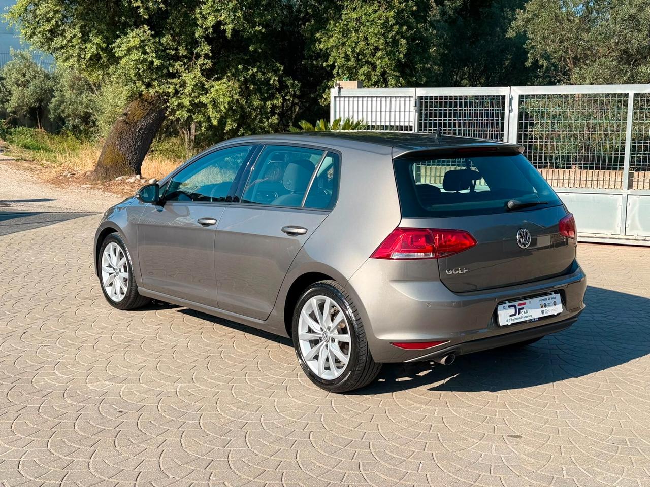 Volkswagen Golf Business 1.6 TDI DSG 5p. Highline BlueMotion Technology