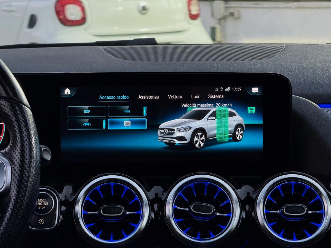 Mercedes-Benz GLA 200 d Premium AMG TETTO