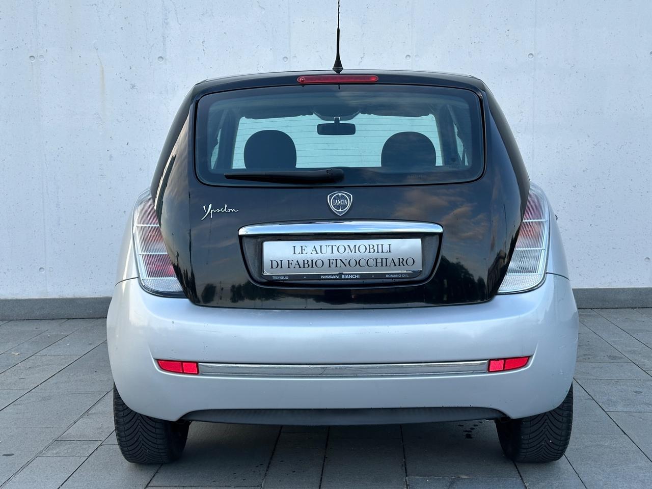 Lancia Ypsilon 1.2 Neopatentati