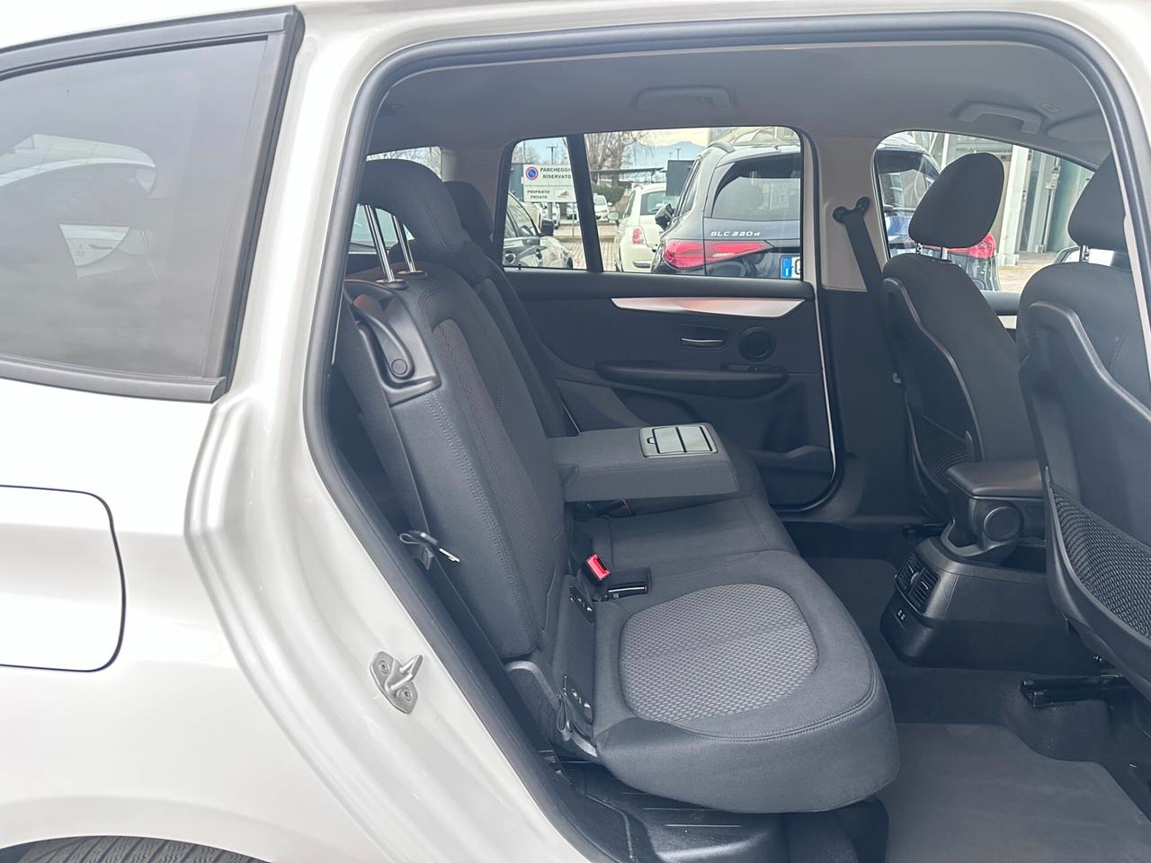 BMW 216d GranTourer AUTOMATICA 7POSTI! EURO6D! LED