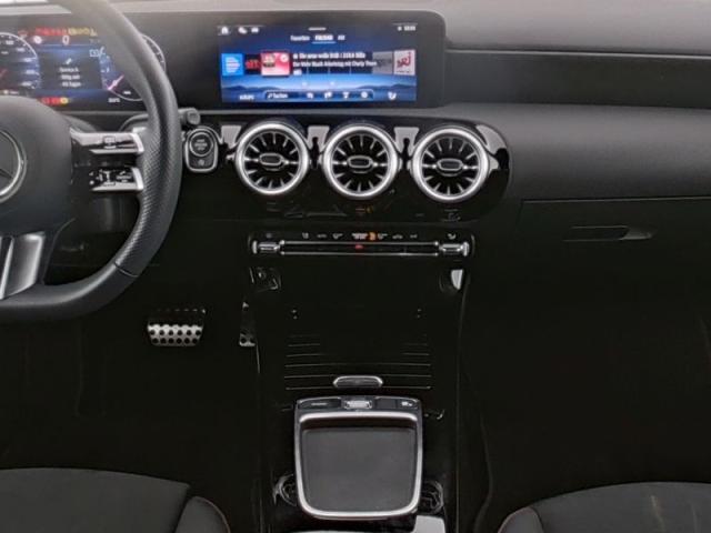MERCEDES Classe A 180 Automatic Premium AMG PACK NIGHT