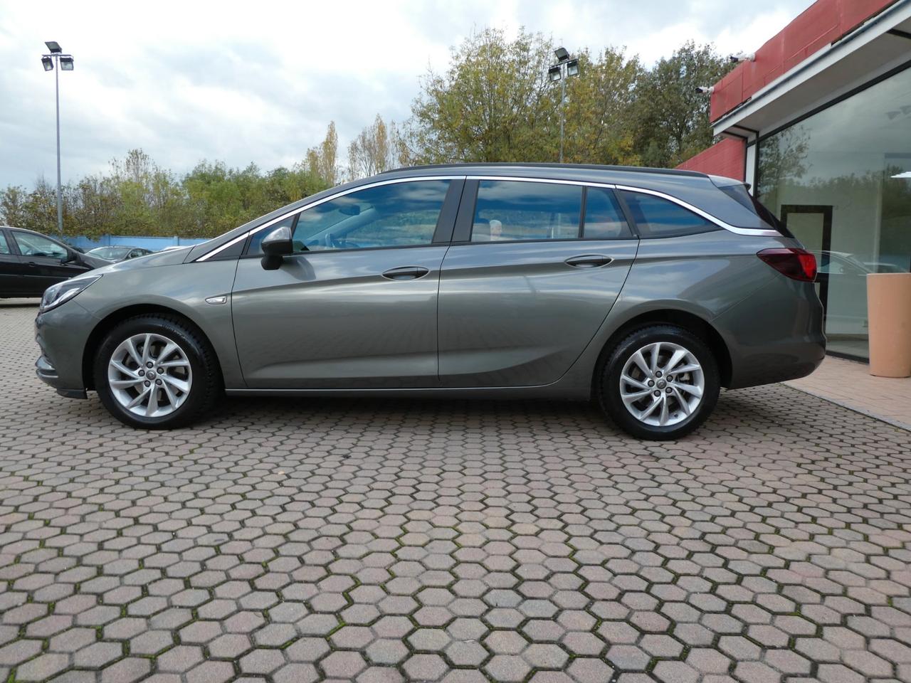 Opel Astra 1.6 CDTi 136CV aut. OK NEOPATENTATI
